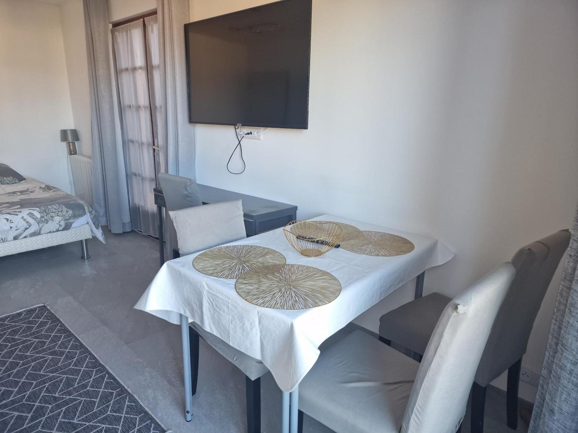 Ravissant Appartement Saint-Raphael Piscine Pokoj fotografie
